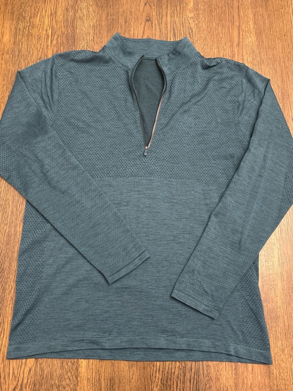 lululemon athletica Men's Teal Long Sleeve Metal Tech Vent Quarter-Zip